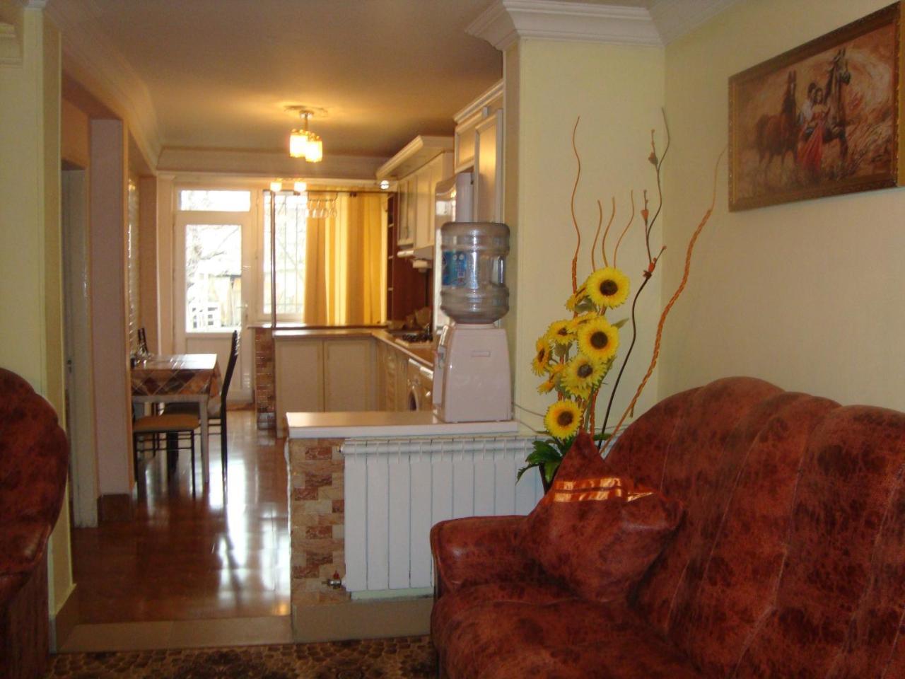 Apartment Narine Erévan Extérieur photo